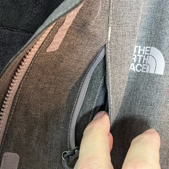 The North Face Dry Vent Women's Hooded Jacket Size Sm - Fleece Lined - Picture 13 of 16